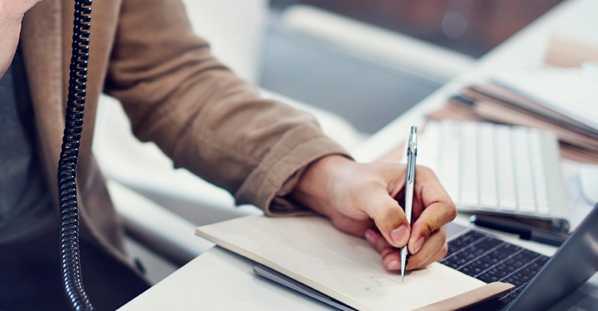 Vegye fel velünk a kapcsolatot!